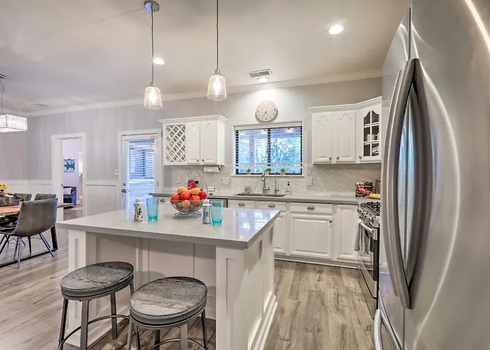Pet-friendly Escape W/ Fenced-in Yard! * Flagstaff