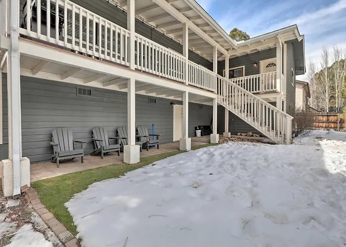 Pet-friendly Escape W/ Fenced-in Yard! Hébergement de vacances