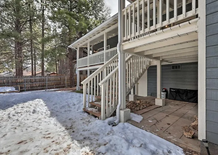 Hébergement de vacances Pet-friendly Escape W/ Fenced-in Yard! *