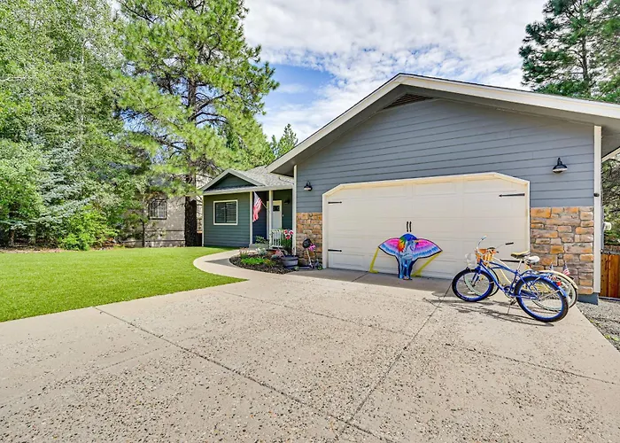 Pet-friendly Escape W/ Fenced-in Yard! Flagstaff