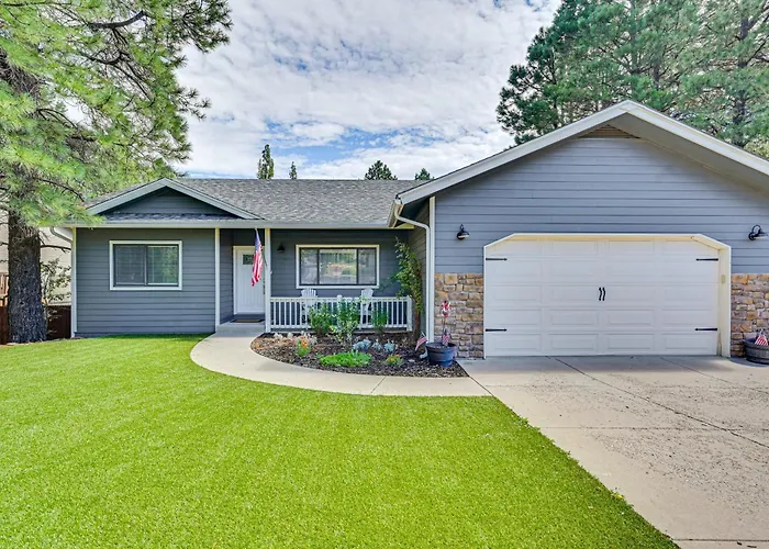 Pet-friendly Escape W/ Fenced-in Yard! Holiday home *