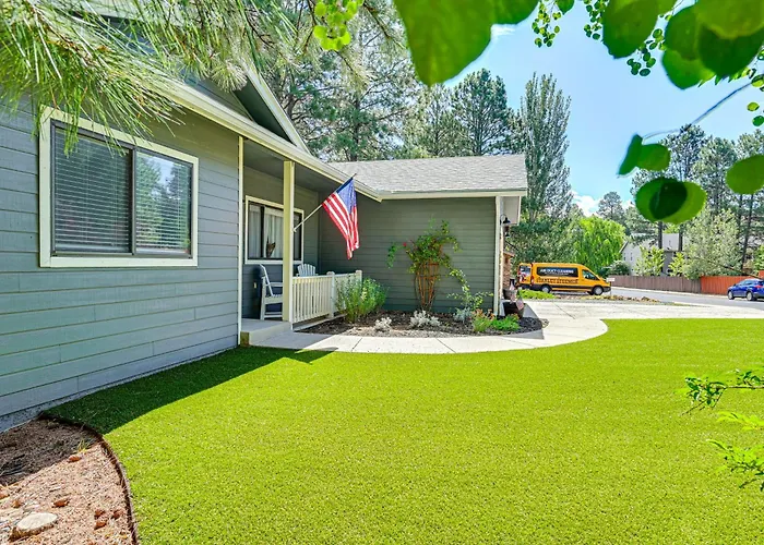 Pet-friendly Escape W/ Fenced-in Yard! *