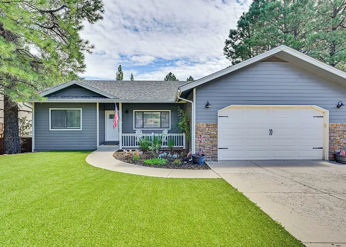 Pet-friendly Escape W/ Fenced-in Yard! * Flagstaff